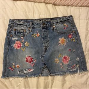 American eagle flower embroidered denim skirt